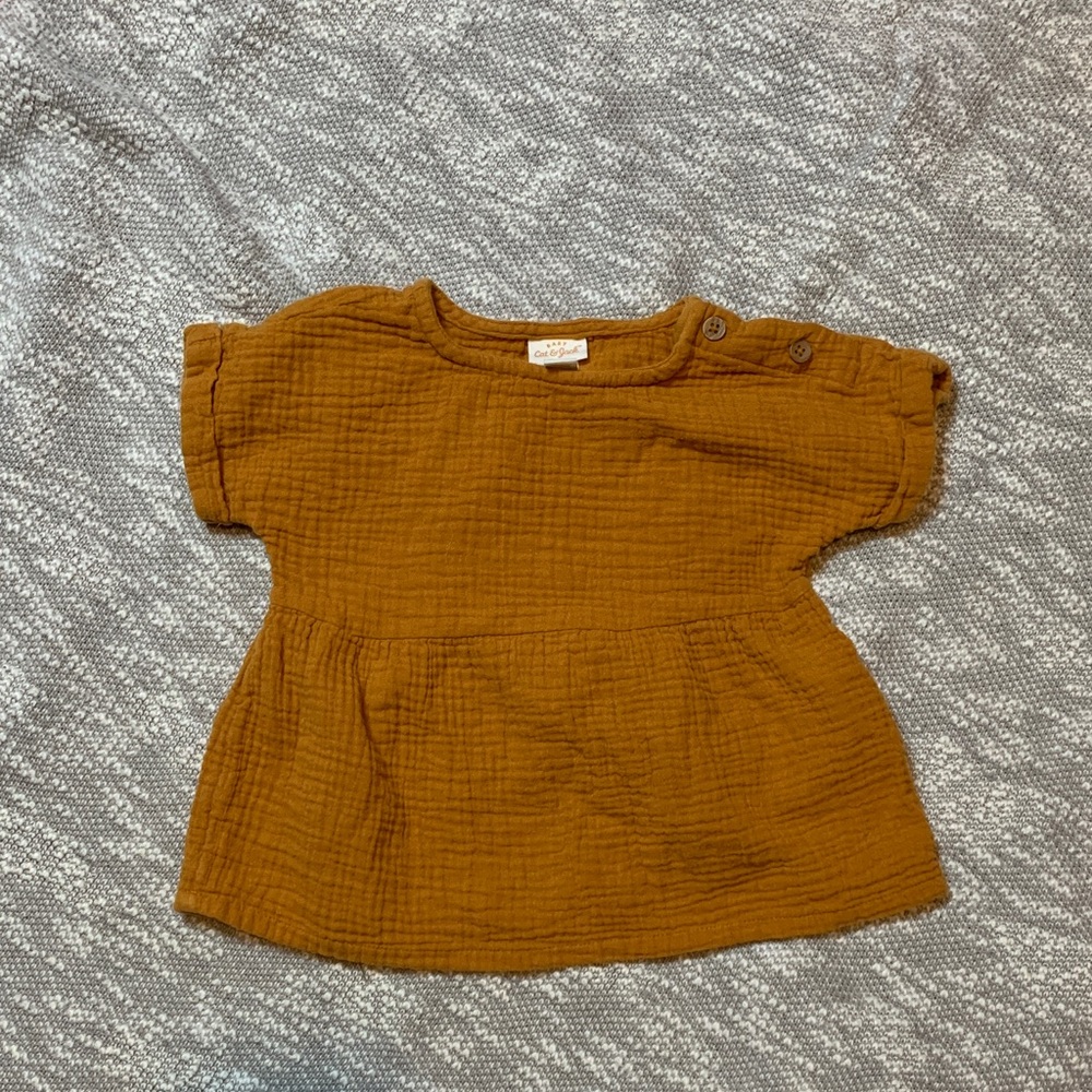 Cat & Jack 100% Cotton Muslin Style Short Sleeve Shirt Size 24 Months